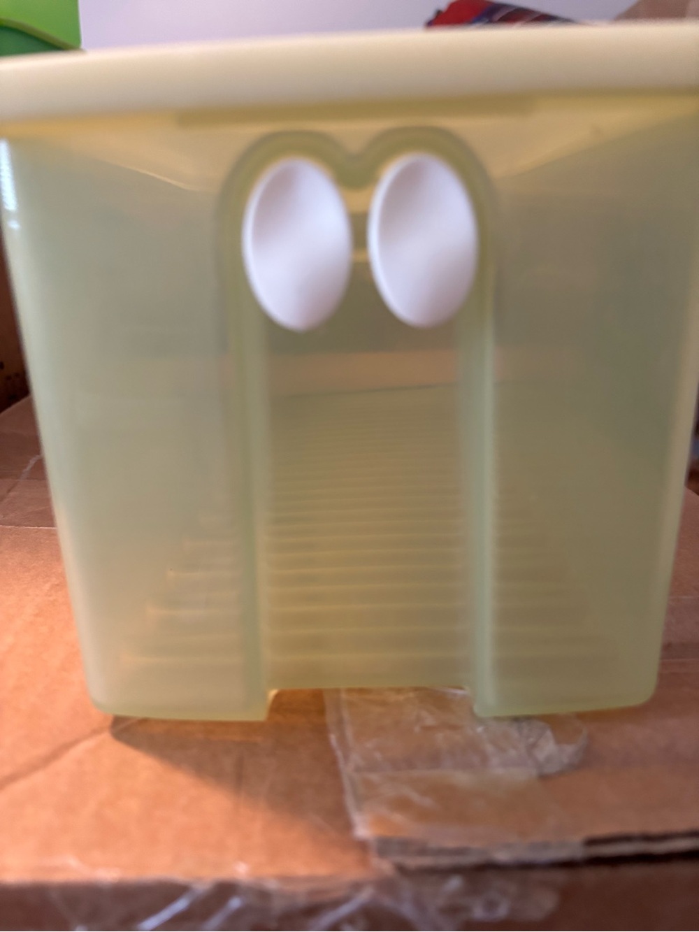 Tupperware Green and White Fridgesmart Container - Lge